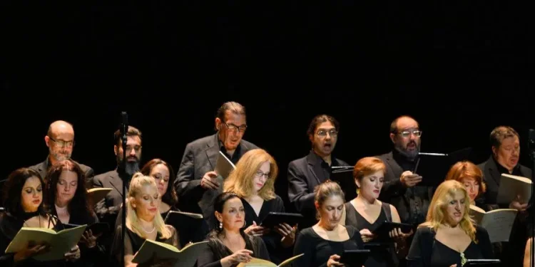 Η Χορωδία Δήμου Αθηναίων παρουσιάζει τη συναυλία «Τρεις Θεατρικοί Μύθοι – Μάνος Χατζιδάκις»