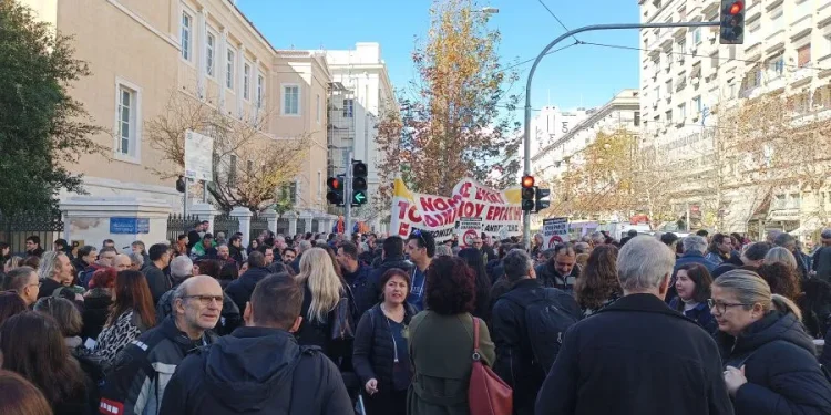 Αύριο η κρίσιμη συνεδρίαση του Γενικού Συμβουλίου της ΑΔΕΔΥ