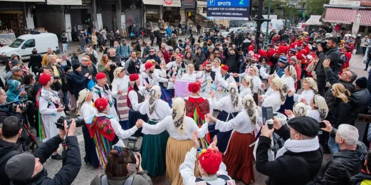 Tσικνοπέμπτη στη Βαρβάκειο με τσίκνισμα, γλέντι, μουσική και χορό