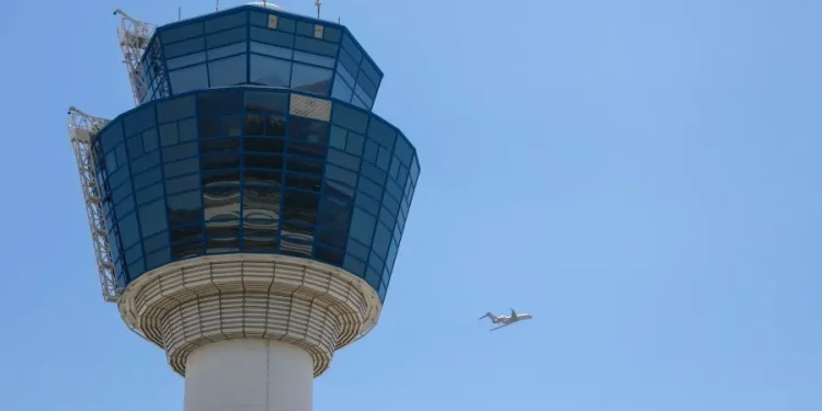 Μια 67χρονη AμΕA έχασε τη ζωή της κατά την αποβίβαση από αεροπλάνο στο «Ελ. Βενιζέλος»