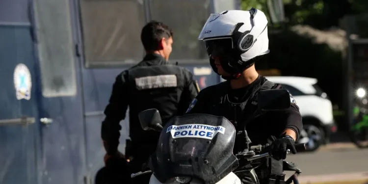 Απέδρασε κρατούμενος από τα δικαστήρια της Ευελπίδων
