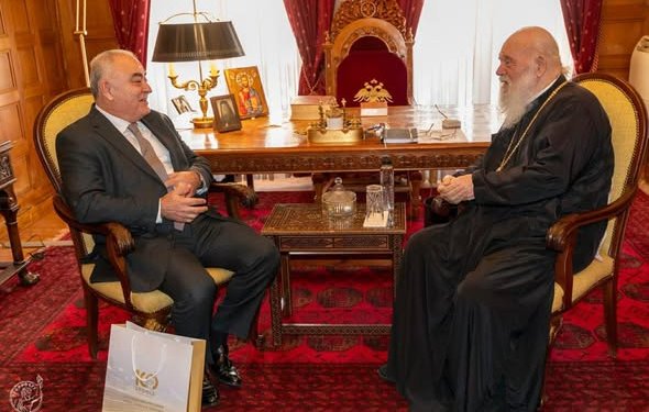 Η σημαντική συνάντηση Γιάννη Χατζηθεοδοσιου με τον Αρχιεπισκοπο Ιερωνυμο
