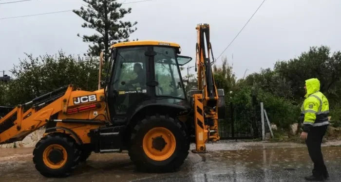 Κομοτηνή – κακοκαιρία : Νεκρός ο οδηγός που παρασύρθηκε από χείμαρρο σε διάβαση