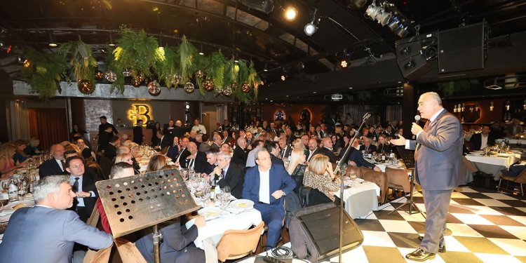 Ισχυρό “παρών” του πολιτικού κόσμου και της αγοράς στην κοπή της πίτας του Γιάννη Χατζηθεοδοσιου