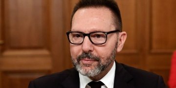 Γ. Στουρνάρας στο Politico: Πιθανότερη η μείωση των επιτοκίων από την ΕΚΤ παρά η αύξησή τους