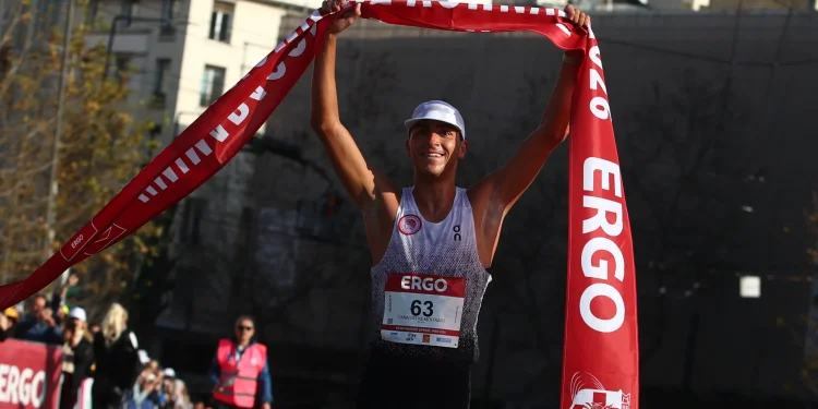 O Παναγιώτης Μπιτάδος νικητής του 14ου Ημιμαραθωνίου της Αθήνας