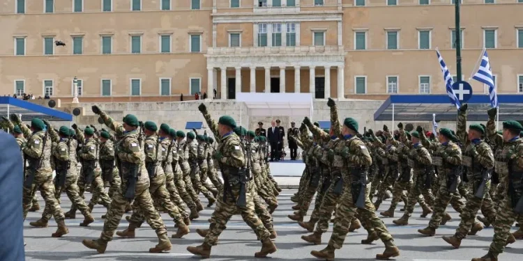 Μεγαλοπρεπής και φέτος η στρατιωτική παρέλαση