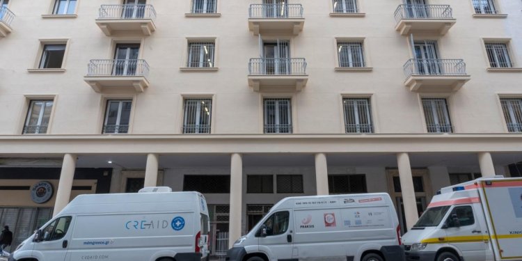 Υπό κατάρρευση το Πολυδύναμο Κέντρο Αστέγων με ευθύνη του κ. Δούκα