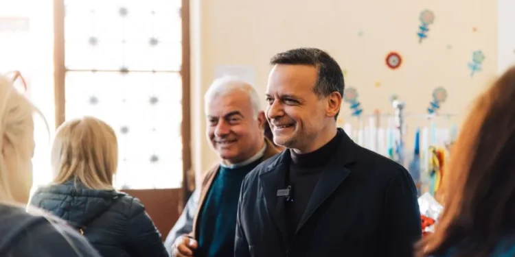 «Στόχος μας είναι να μη στερηθεί κανείς τα βασικά αυτές τις γιορτινές ημέρες»