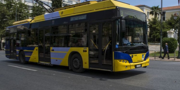 Πρωτομαγιά: Πώς θα κινηθούν λεωφορεία και τρόλεϊ