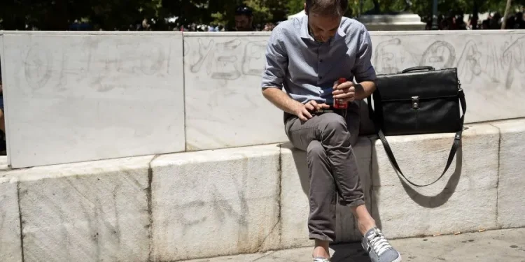 ΕΛΣΤΑΤ: Στο 9% η ανεργία τον Μάρτιο