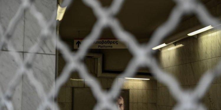 Πρωτομαγιά: Ακινητοποιημένα Ηλεκτρικός, Μετρό και Τραμ – 09:00 με 21:00 θα κυκλοφορούν λεωφορεία και τρόλεϊ Πρωτομαγιά: Ακινητοποιημένα Ηλεκτρικός, Μετρό και Τραμ – 09:00 με 21:00 θα κυκλοφορούν λεωφορεία και τρόλεϊ
