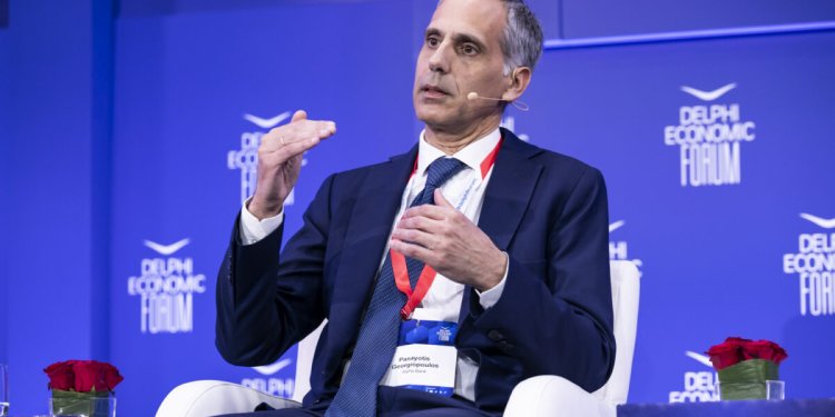 Π. Γεωργιόπουλος (Alpha Bank): Το “στοίχημα της εμπιστοσύνης” και το δημογραφικό που θα αλλάξει το τραπεζικό μοντέλο