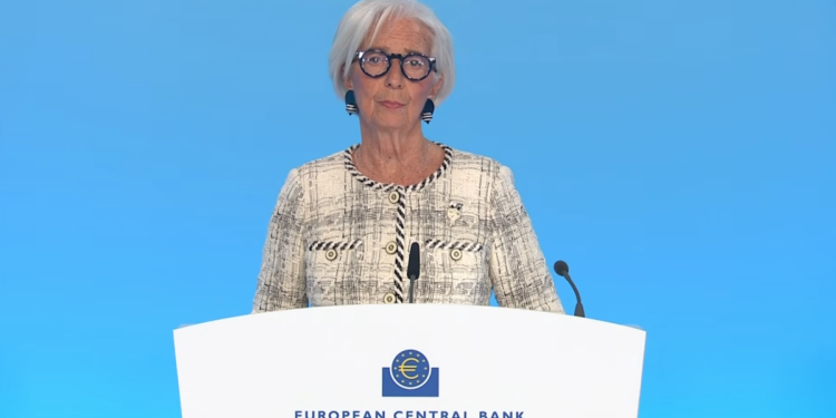 Λαγκάρντ: “Καμπανάκι” για αυξανόμενους κινδύνους σε πληθωρισμό και ανάπτυξη – Συζητήθηκε η αύξηση των επιτοκίων