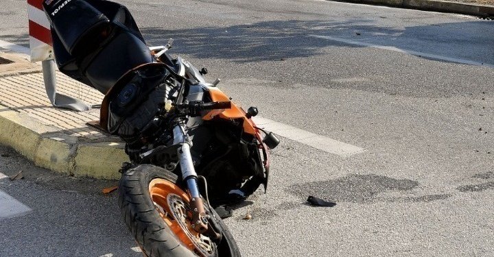 Τροχαίο ατύχημα με παράσυρση πεζής από μοτοσικλέτα επί της Κηφισίας