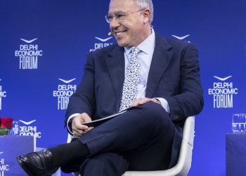 B. Ψάλτης (Alpha Bank): 300 δισ. ευρώ αποταμιεύσεων τον χρόνο εκτός Ευρώπης – Είναι η ώρα των αποφάσεων
