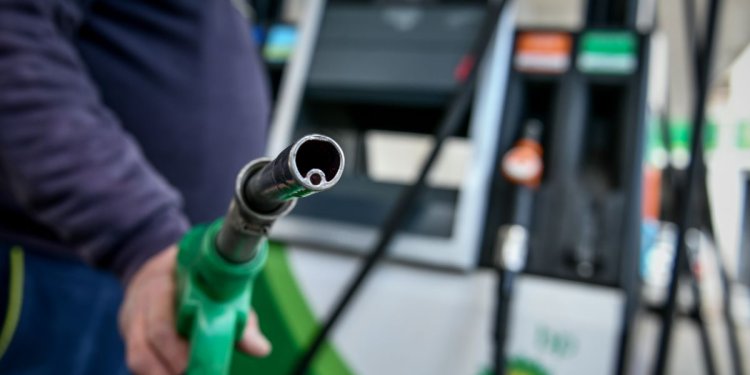 ΟΛΟΤΑΧΩΣ ΓΙΑ ΔΕΛΤΙΟ ΣΤΑ ΚΑΥΣΙΜΑ ΑΝ ΣΥΝΕΧΙΣΤΕΙ Η ΚΡΙΣΗ ΔΕΚΑ ΗΜΕΡΕΣ