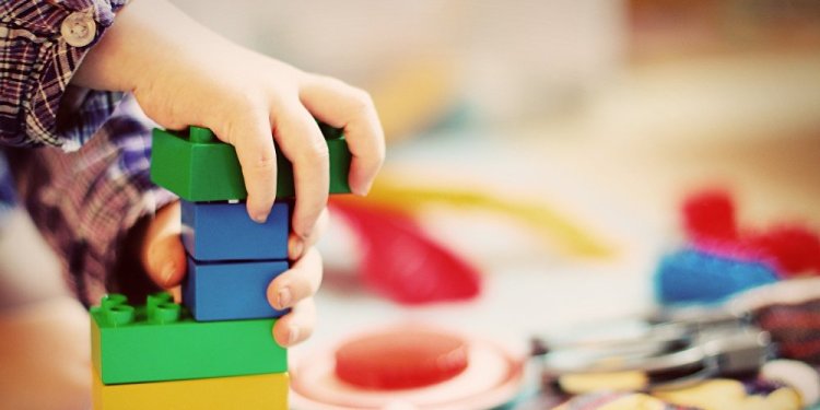 Το Δημοτικό Συμβούλιο Αθήνας στηρίζει με ψήφισμα τους εργαζόμενους στις κοινωνικές δομές των δήμων