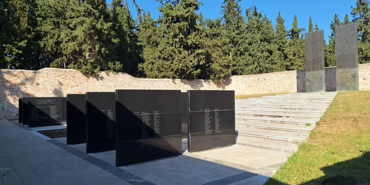 Δράση ενημέρωσης και ιστορικής μνήμης του Αθήνα 9.84 για την Πρωτομαγιά στην Καισαριανή