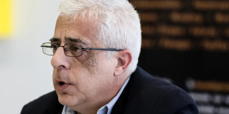 Νίκος Σοφιανός: Να απαγορευτούν τα ενοικιαζόμενα ηλεκτρικά πατίνια στην Αθήνα