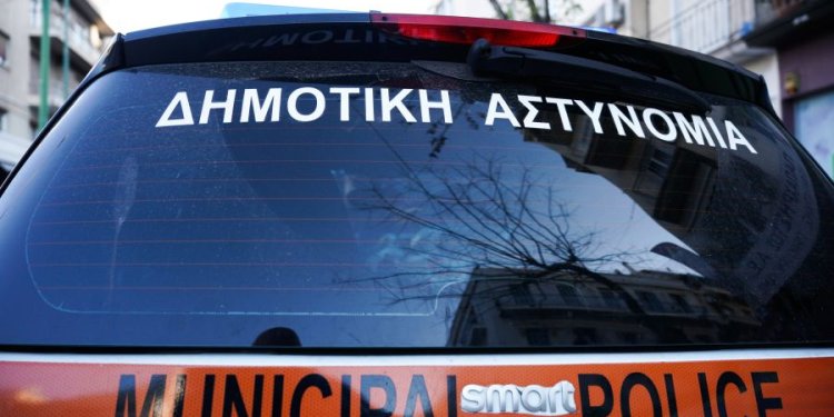 Στην αναδιοργάνωση της Δημοτικής Αστυνομίας προχωρά ο Δήμος Αθηναίων – Αντιδράσεις από τη δημοτική αντιπολίτευση και τους εργαζόμενους του Οργανισμού