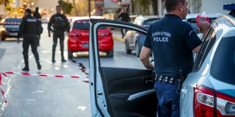 Αμμουδάρα: Στη φυλακή ο 54χρονος και η σύζυγός του για τη δολοφονία του 21χρονου – Υπό άκρα μυστικότητα οι απολογίες