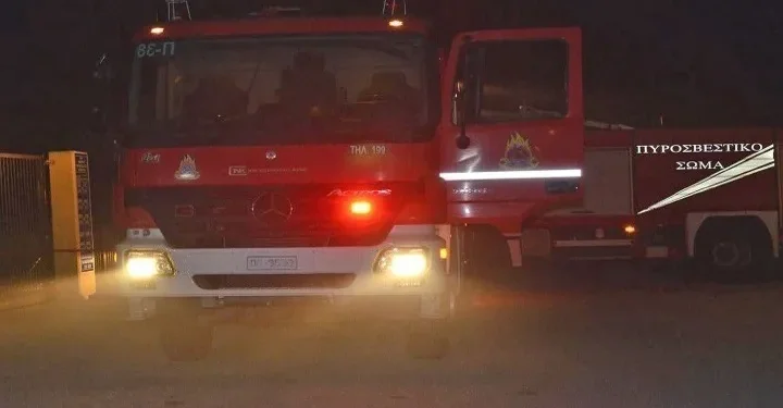 Υπό έλεγχο η φωτιά σε σούπερ μάρκετ στα Κάτω Πατήσια