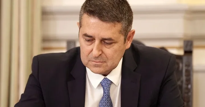 Ο Γιώργος Μυλωνάκης επέστρεψε από Γερμανία: Συνεχίζει σε κέντρο αποκατάστασης