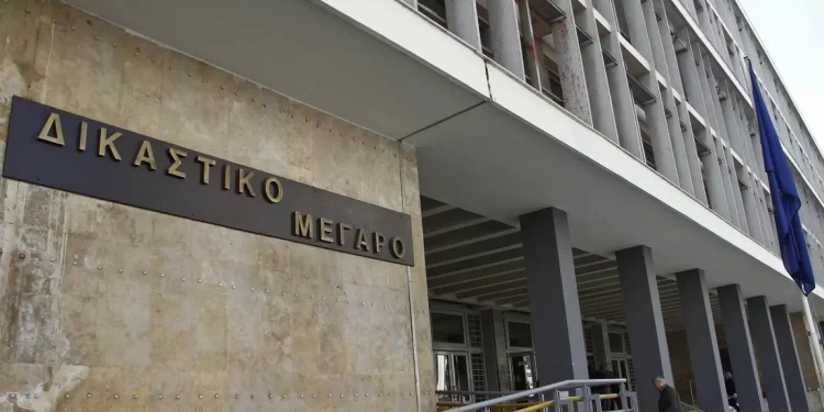 Σε δίωρες στάσεις εργασίας προχωρούν σήμερα και αύριο οι δικαστικοί υπάλληλοι της Αθήνας – Διαμαρτύρονται για τα ελλιπή μέτρα ασφαλείας