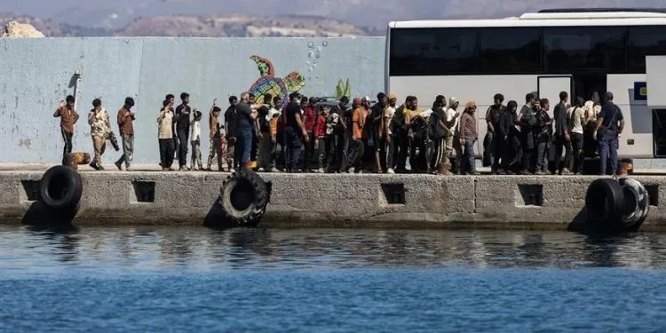 Διάσωση περίπου 50 μεταναστών νότια της Ιεράπετρας
