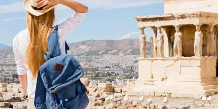 Τουρισμός: Από ενδιάμεσος σταθμός… προορισμός η Αθήνα  