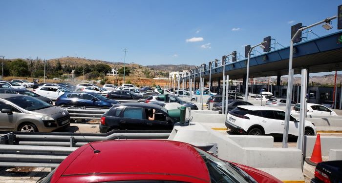 Επιστροφή εκδρομέων της Πρωτομαγιάς: Αυξημένη η κίνηση στην Αθηνών-Κορίνθου