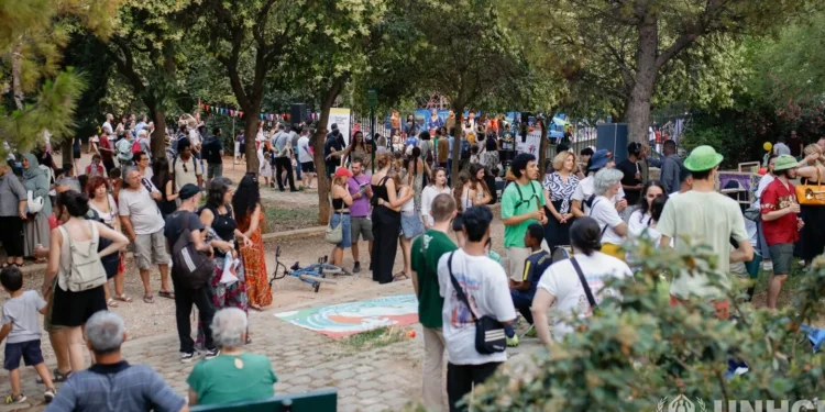 Ο Αθήνα 9.84 συναντά τις προσφυγικές κοινότητες της πόλης στο “Μύρτιλλο” Ο Αθήνα 9.84 συναντά τις προσφυγικές κοινότητες της πόλης στο “Μύρτιλλο”