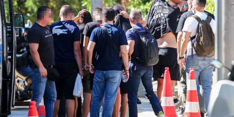Δολοφονία 15χρονου στην Καλλιθέα: Οπαδικά κίνητρα βλέπει η ΕΛΑΣ – Ποινική δίωξη για ανθρωποκτονία με δόλο στους 7 συλληφθέντες