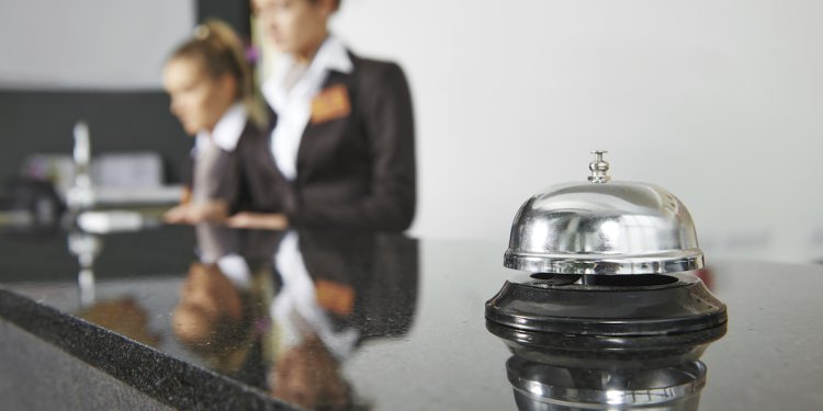 Αρχή Προστασίας Δεδομένων προς τουριστικά καταλύματα: Μη φωτογραφίζετε ταυτότητες και κάρτες των πελατών
