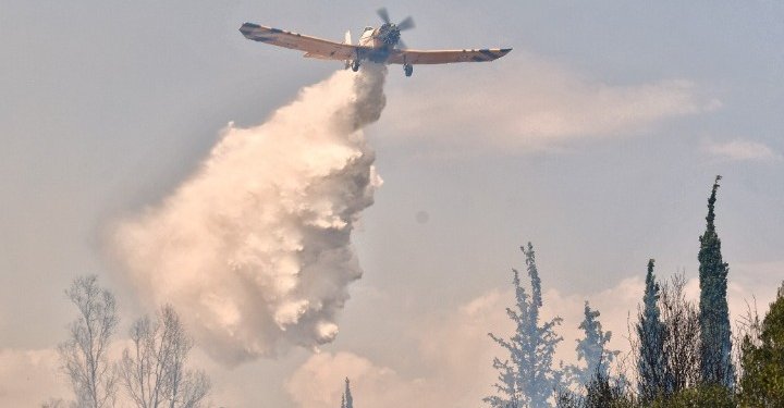Οριοθετήθηκαν οι πυρκαγιές στην Κορινθία – Υπό έλεγχο η πυρκαγιά στα Σπάτα