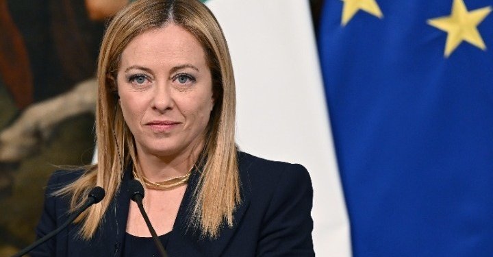 Μελόνι στον Τραμπ: Εγώ και η Ιταλία δεν ικετεύουμε ποτέ – Ακύρωσε επίσκεψη στις ΗΠΑ ο Ιταλός ΥΠΕΞ