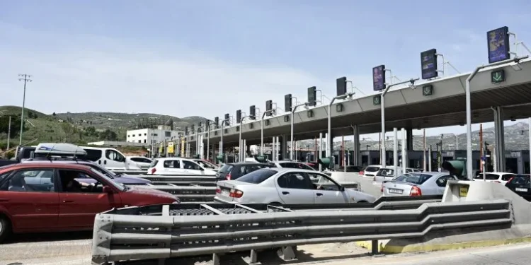 Ομαλά εξελίσσεται η επιστροφή των εκδρομέων του τριημέρου στην Αττική