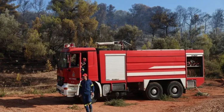 Πολύ υψηλός κίνδυνος πυρκαγιάς αύριο σε Αττική, Κρήτη, Δ. Ελλάδα, νησιά Β. Αιγαίου, Κυκλάδες, Έβρο, Πελοπόννησο και Στ. Ελλάδα