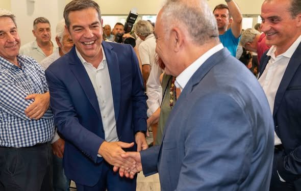 Η Θεσμική Παρουσία του Γιάννη Χατζηθεοδοσίου στην Εκδήλωση Τσίπρα και τα Πολιτικά Μηνύματα για την Περιφέρεια Αττικής