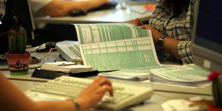 Εφορία: Αυξάνονται χρέη και οφειλέτες – Νέο «φέσι» 3,77 δισ. μέσα σε ένα χρόνο