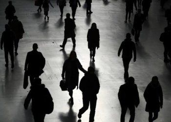 Η ΑΠΟΓΟΗΤΕΥΣΗ ΚΑΤΕΚΤΗΣΕ ΤΟΥΣ ΕΛΛΗΝΕΣ