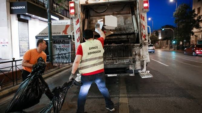 Η Π.Ο.Π.-Ο.Τ.Α. λέει έμμεσα οτι ο Τσάπαλος πολιτεύεται με την καθαριότητα της Αθήνας: «Άδικη η επίθεση στους εργαζόμενους» Η Π.Ο.Π.-Ο.Τ.Α. λέει έμμεσα οτι ο Τσάπαλος πολιτεύεται με την καθαριότητα της Αθήνας: «Άδικη η επίθεση στους εργαζόμενους»
