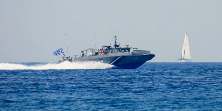 Νέα διάσωση προσφύγων και μεταναστών ανοιχτά της Γαύδου