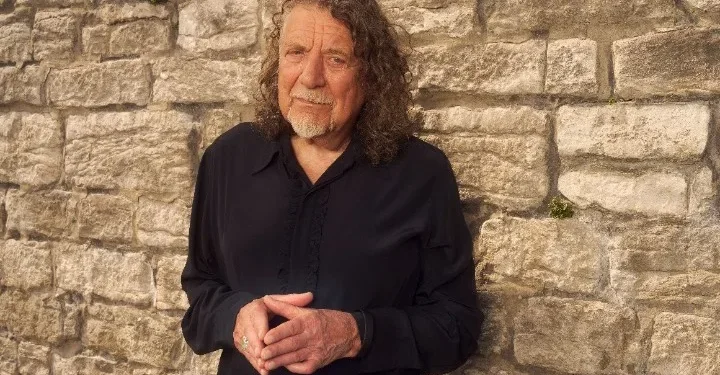 Μια ιστορική βραδιά: Ο θρυλικός Robert Plant μάγεψε το κοινό στην έναρξη του Sani Festival