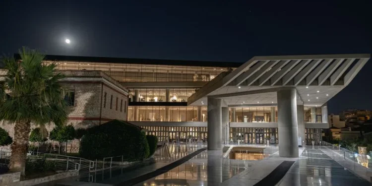 Πανσέληνος Αυγούστου στο Μουσείο Ακρόπολης