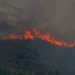 Ανεξέλεγκτο το πύρινο μέτωπο στο Ρέθυμνο: Εκκενώσεις χωριών, απεγκλωβισμοί δια θαλάσσης – Τρεις νεκροί πυροσβέστες σε πυρκαγιές