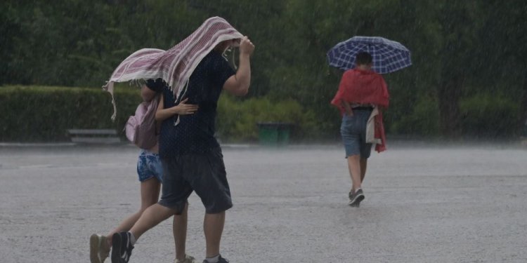 Προβλήματα εξαιτίας ξαφνικής κακοκαιρίας στην Κέρκυρα