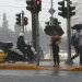 Ισχυρή καταιγίδα πλήττει την Αθήνα – Πτώσεις δέντρων και προβλήματα στην κυκλοφορία