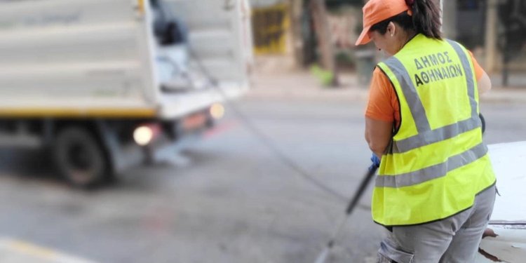 Χ. Δούκας: «Για την καθαριότητα δεν υπάρχουν αυγουστιάτικες διακοπές»